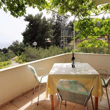 Apartman With Parking Space Ivan Dolac, Hvar - 592 Jelsa